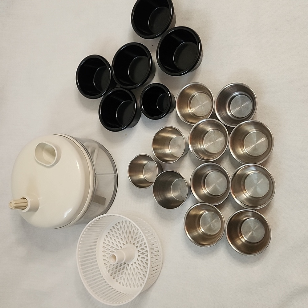 Gourmet quick chopper and mixing machine with Condiments Cups